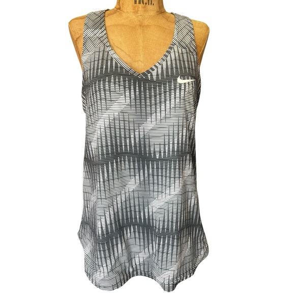 Nike Women's Monochrome Patterned Tank EUC L - Picture 1 of 9